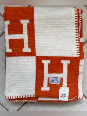 Hermès Avalon Throw Blanket Orange White H Wool Cashmere